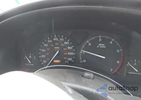 2001 Saturn Sl1 z USA, uszkodzony, nr VIN 1G8ZH52871Z317779